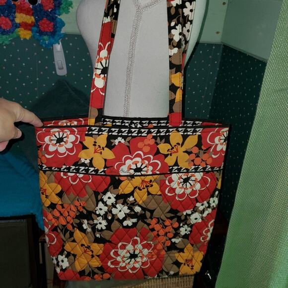 VERA BRADLEY EUC FLOWERED SHOULDER BAG * - Picture 5 of 6